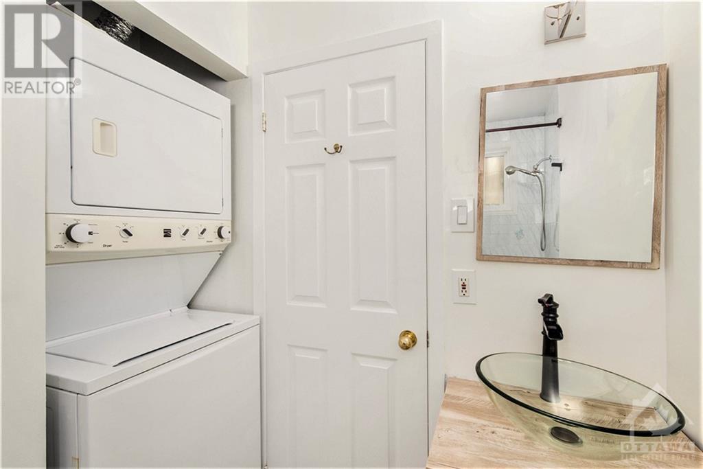 359 Nagel Avenue Unit#a, Ottawa, Ontario  K1E 1R7 - Photo 11 - 1370335