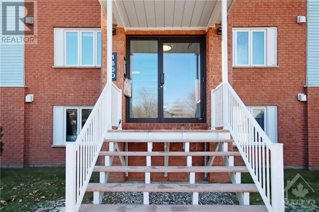 160 Edwards Street Unit#d2, Rockland, Ontario  K4K 1H9 - Photo 3 - 1370347