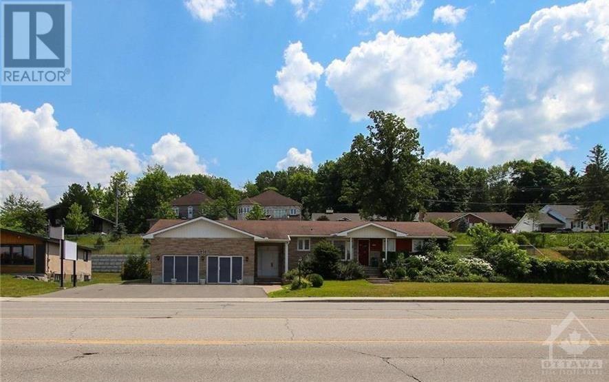 1926 St Joseph Boulevard, Orleans, Ontario  K1C 1E4 - Photo 2 - 1367035