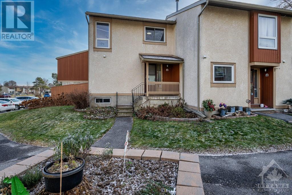 43 Woodfield Drive Unit#c, Ottawa, Ontario  K2G 3Y6 - Photo 2 - 1370117