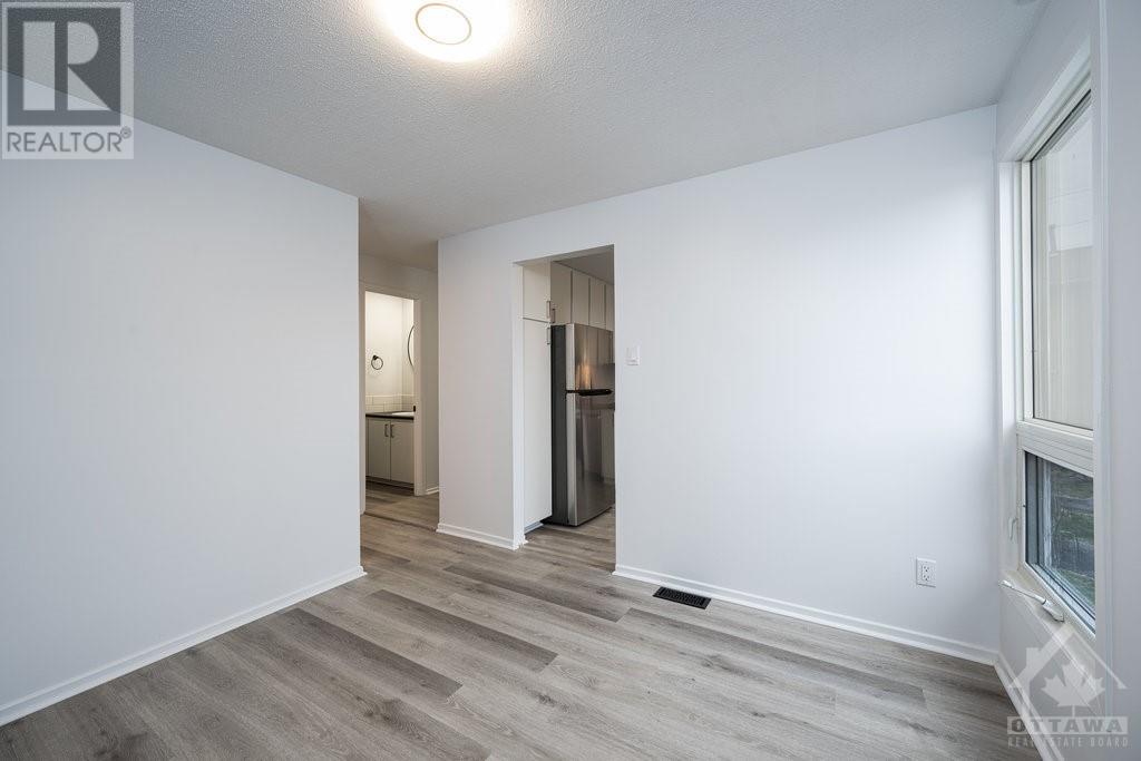 43 Woodfield Drive Unit#c, Ottawa, Ontario  K2G 3Y6 - Photo 8 - 1370117