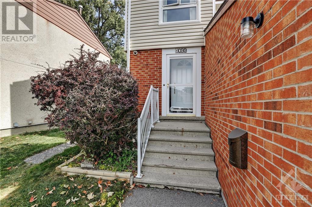 1099 Barwell Avenue, Ottawa, Ontario  K2B 8H4 - Photo 2 - 1370909