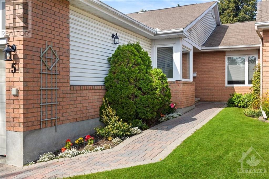 5 River Oaks Court, Stittsville, Ontario  K2S 1L4 - Photo 2 - 1370977