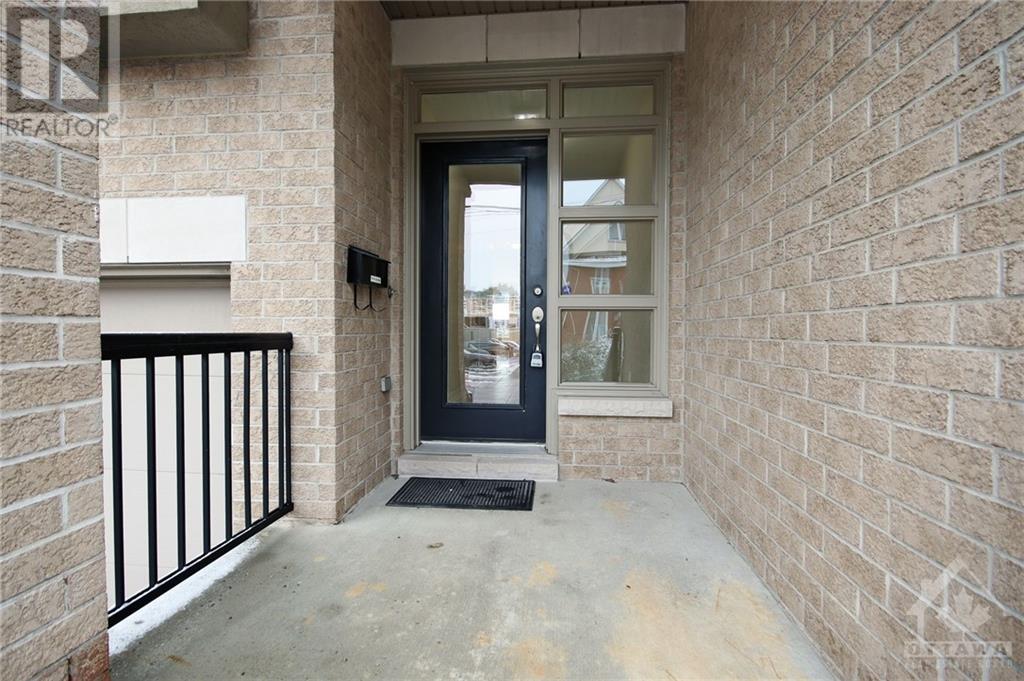 128 Drummond Street, Ottawa, Ontario  K1S 1J9 - Photo 2 - 1367146