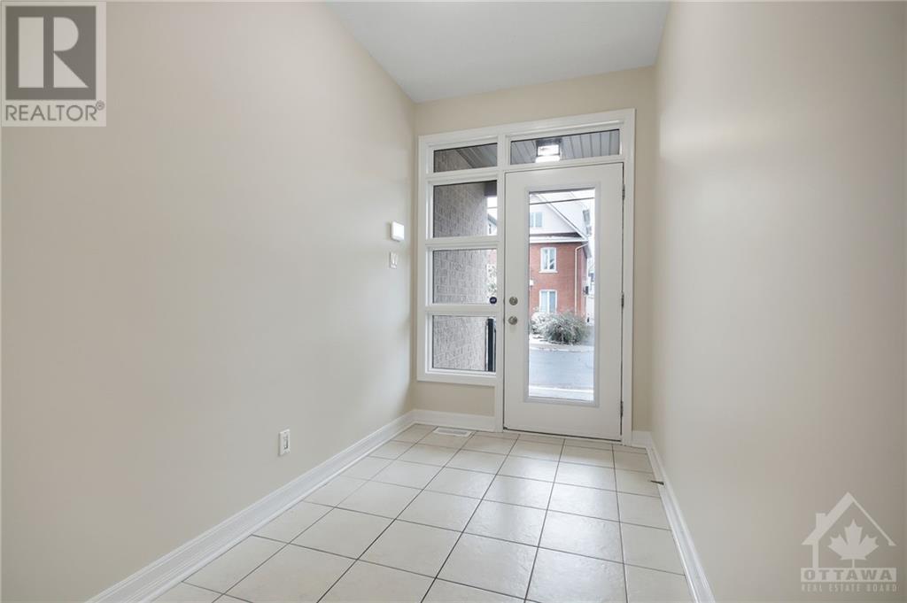 128 Drummond Street, Ottawa, Ontario  K1S 1J9 - Photo 3 - 1367146