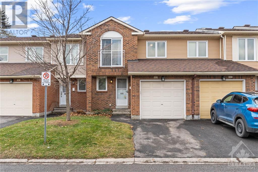 16 Millrise Lane Unit#d, Nepean, Ontario  K2G 5G1 - Photo 1 - 1370168