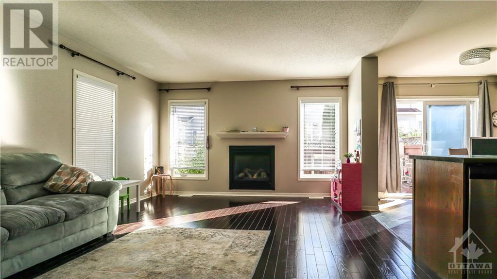 821 Clearbrook Drive, Nepean, Ontario  K2J 0B3 - Photo 7 - 1370946